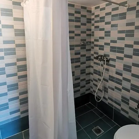 Eleftheria باروس