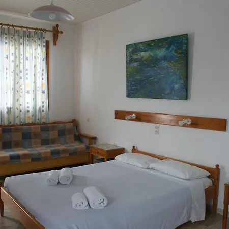 Eleftheria Hotel *