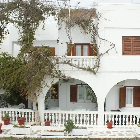 فندق Eleftheria *