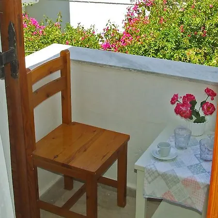Eleftheria Parikia (Paros)