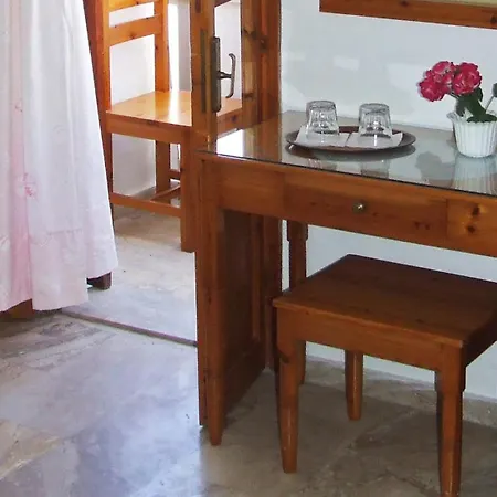 Eleftheria باروس