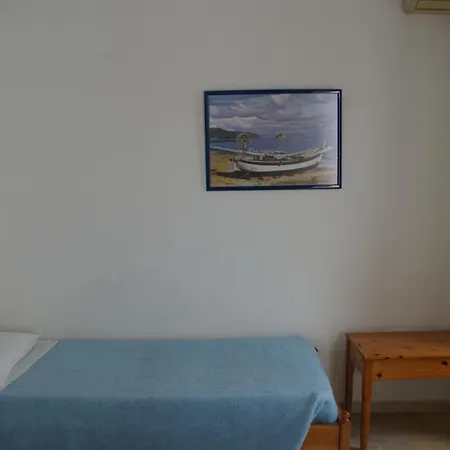 Eleftheria * Parikia (Paros)