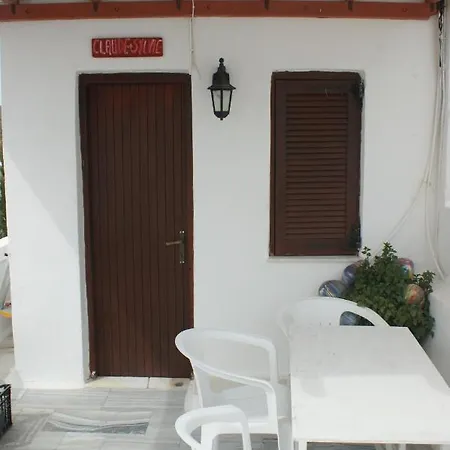 Eleftheria ホテル *