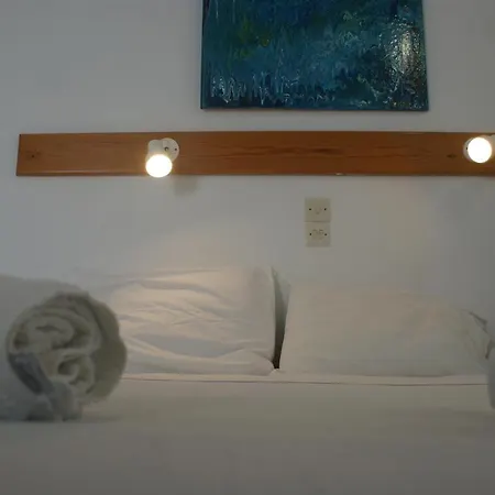 Eleftheria パロス島