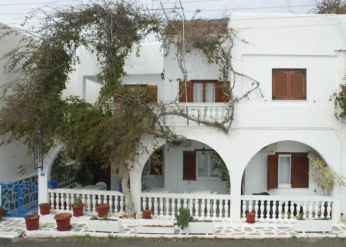 Eleftheria Hotel Paro